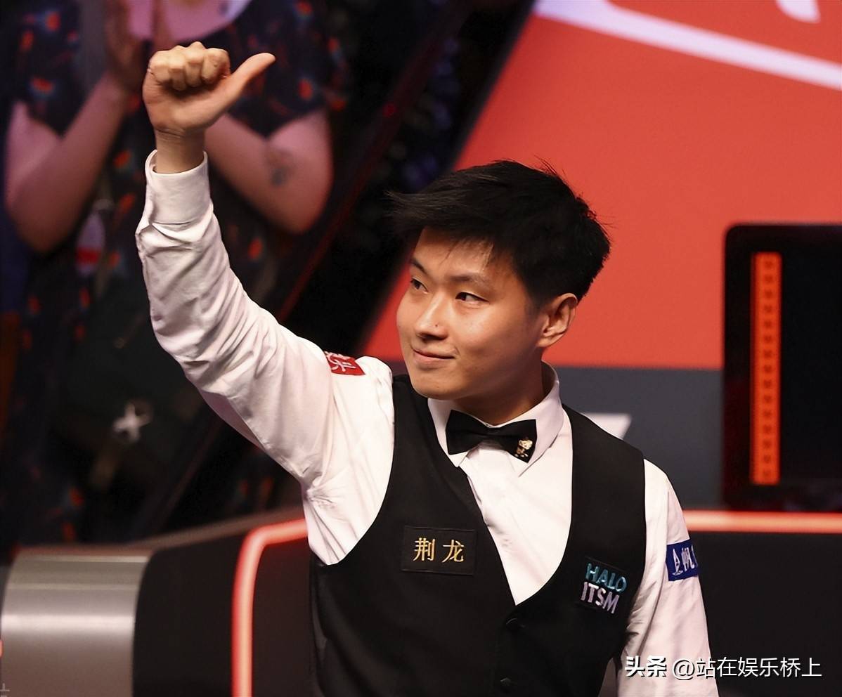 的声援下 的声援下