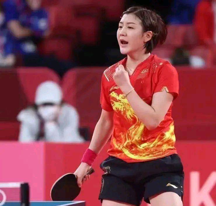 让球迷对她 让球迷对她