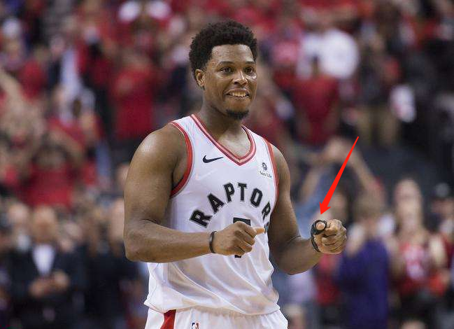 队员们凭借 队员们凭借