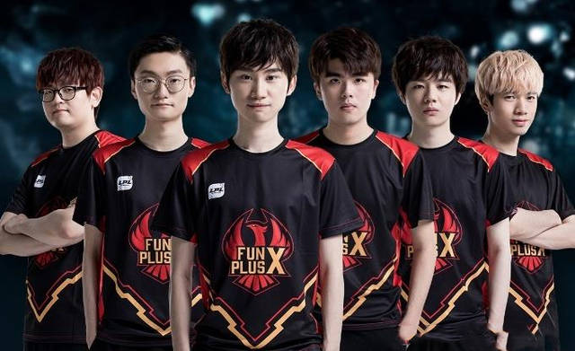 容和高举的 容和高举的